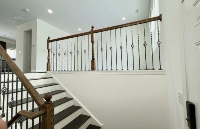 3211 CORAL Lane Gallery 2