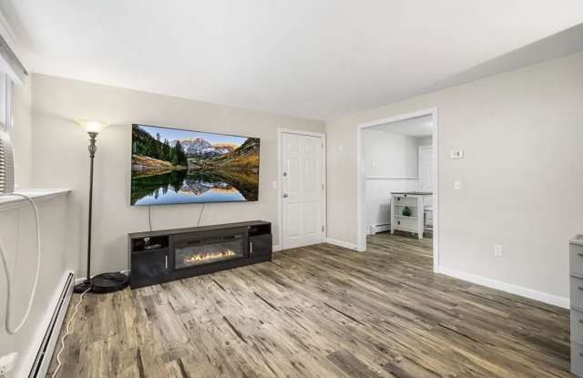 1348 Main Street Gallery 2