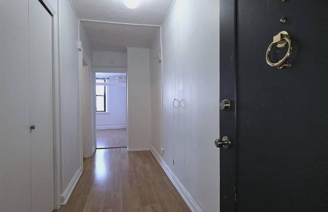 1055 BLVD EAST - 1055 JFK Boulevard East, Weehawken, NJ 07086