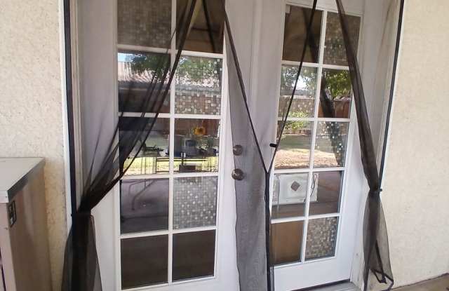 Spacious Modern Studio – Fully Furnished  All Utilities Included! photos photos