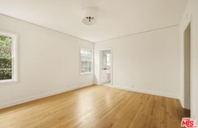 14907 Camarosa Drive Gallery 3