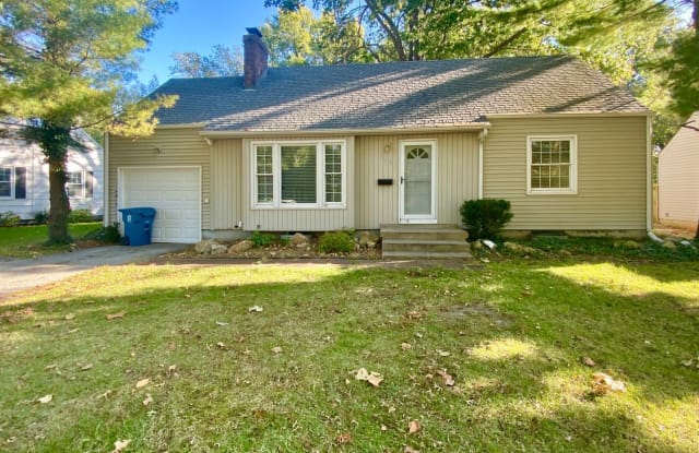 7407 Birch Street - 7407 Birch Street, Prairie Village, KS 66208