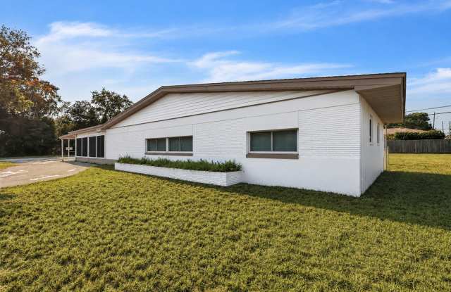 2634 Restoring Tampa Bay LLC Gallery 1