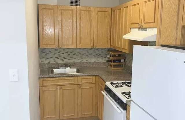 2534 Crescent St Apt 4L photos photos