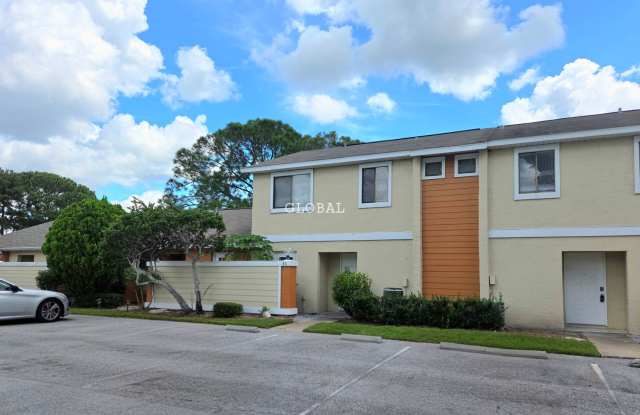 Charming 3-Bed, 2-Bath Townhome within Silver Park Villas - 88 Silver Park Circle, Buenaventura Lakes, FL 34743