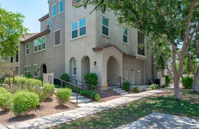 2304 E HIDALGO Avenue Gallery 3