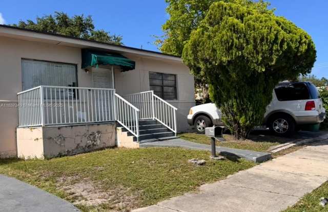 1829 NW 50th St photos photos
