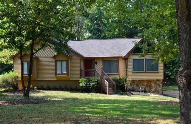 2745 Peachtree Walk photos photos