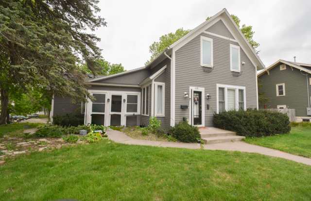Incredible home in the heart of Historic SW! photos photos