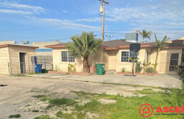 Cute Home In Delano! photos photos