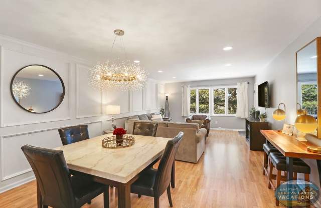 Lake Como Condo Near Lake Geneva – Available for Monthly & Mid-Term Rentals Gallery 3