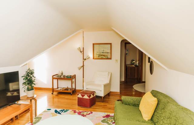 10516 Clifton Boulevard photos photos