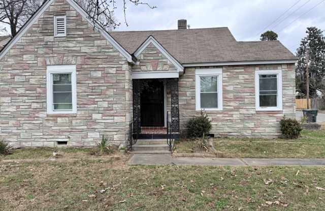 Cozy 3 Bedroom Home Ready for Move In!! photos photos