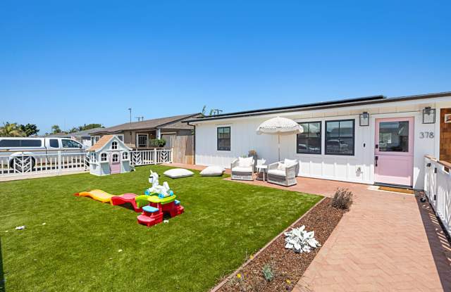 Remodeled Beach Bungalow with Solar & Pet Friendly! Gallery 4