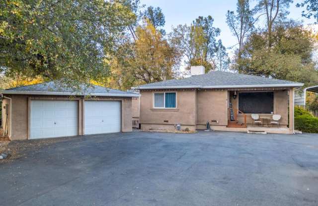 3-bedroom, 2-bathroom home private setting! photos photos