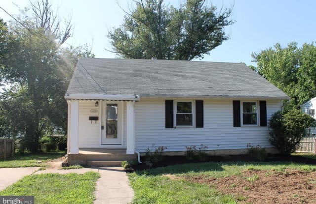 7616 LISLE AVENUE - 7616 Lisle Avenue, Pimmit Hills, VA 22043
