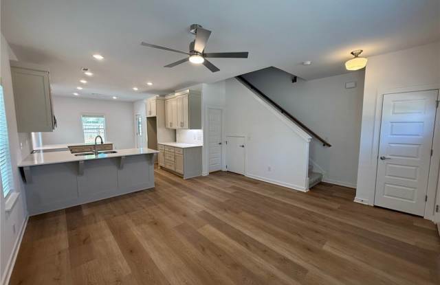 832 Dockery Lane Gallery 4