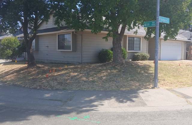 351 Pinedale Ave photos photos