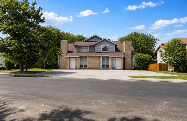 Interior freshly painted-3 Bedroom Fourplex Unit with Private Backyard photos photos