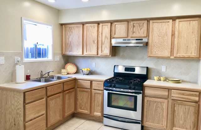 5044 Riverside Dr Apt A Gallery 3