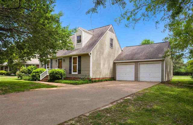 227 HERITAGE DR Gallery 2