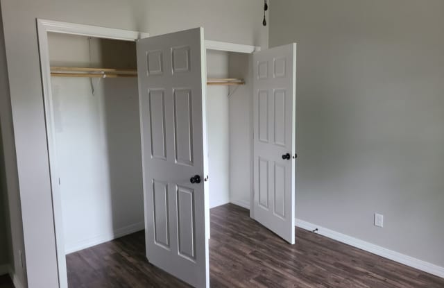 Fully Updated 2 Bedroom 1 Bath House photos photos