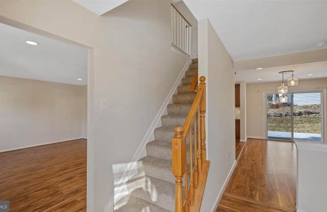 9977 CAPE ANN DRIVE Gallery 2