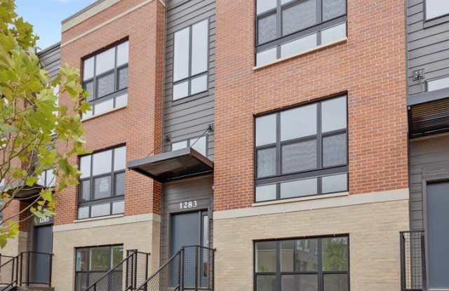1283 Lakepointe Drive Gallery 2