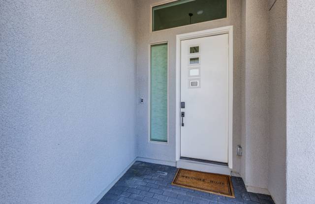 Single story home situated on a premium oversized lot in a desirable Las Vegas community! Gallery 3