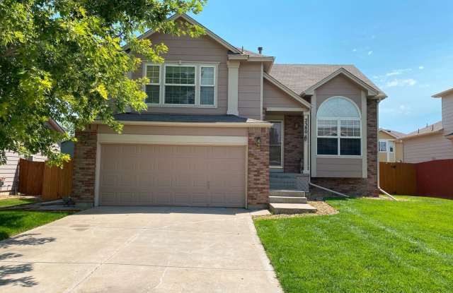 Wonderfully updated and maintained 3 bedroom / 2 bathroom home in Aurora! photos photos