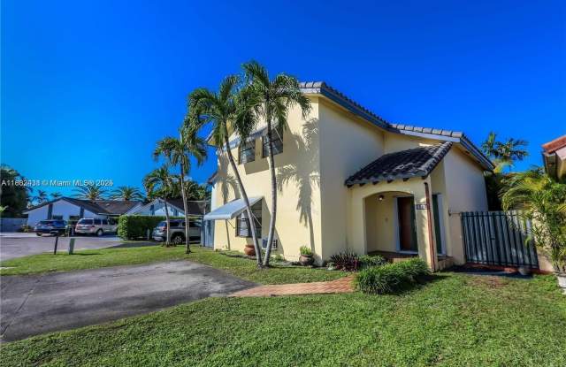 2500 SW 113th Ct photos photos