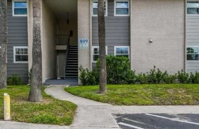 809 Sky Lake Circle Gallery 2