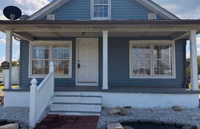 COMING SOON- 4 Bed 1 Bath Blue Cottage for Rent Gallery 3