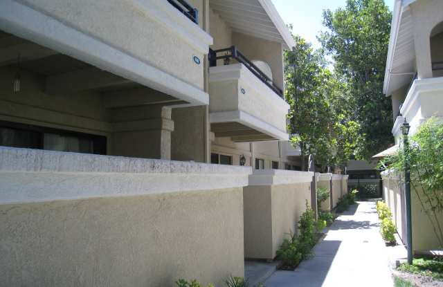 SPARKLING CONDO, UPPER UNIT! photos photos