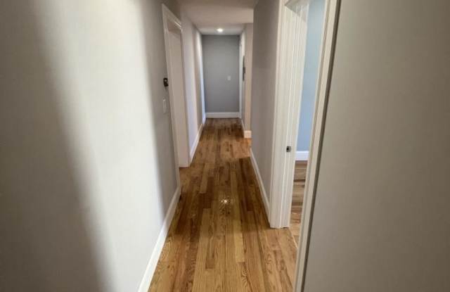 313 Oxford St. photos photos