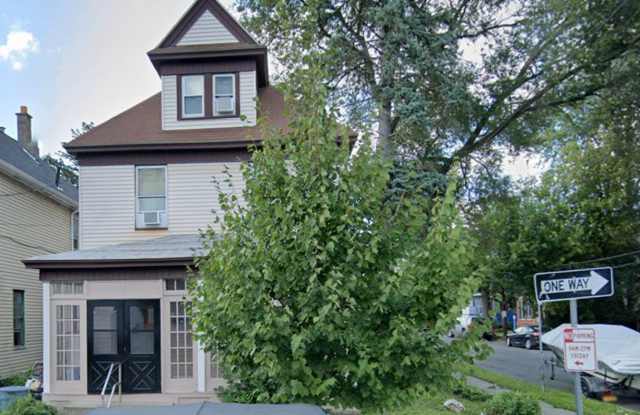 5 Bedroom 2 Bathroom House! - 262 Partridge Street, Albany, NY 12208 5 Bedroom 2 Bathroom House! - 262 Partridge Street, Albany, NY 12208