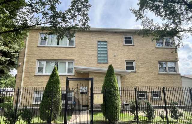 10300 S Avenue F unit: -1 photos photos