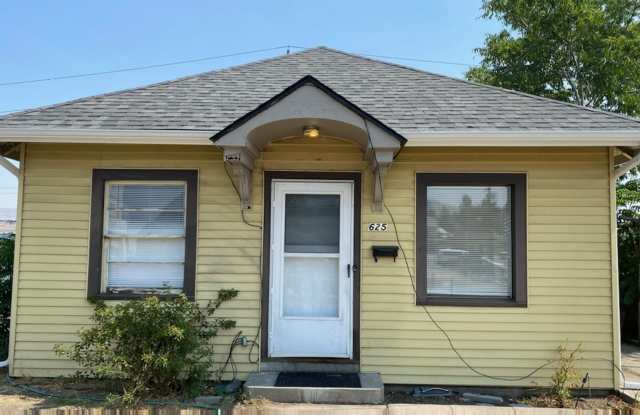 Charming 3 bed/1 bath home! photos photos
