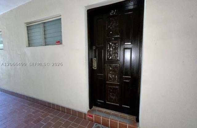 218 Santillane Ave Gallery 3