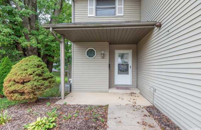 402 S Village Court Gallery 3