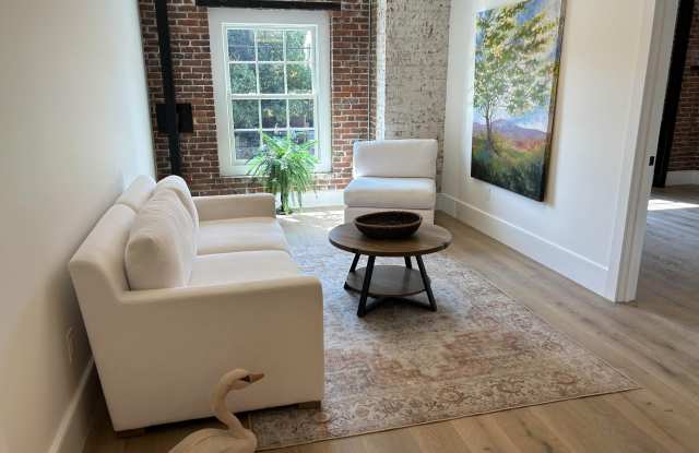 55 Water Street Gallery 4