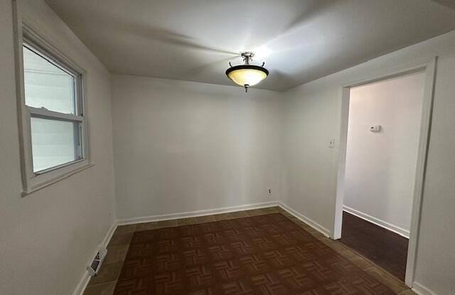 1718 Lamb Avenue Gallery 3