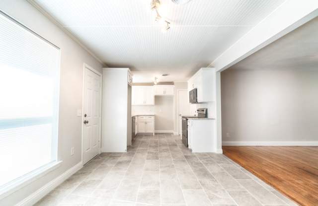 2714 Maple Drive Gallery 4