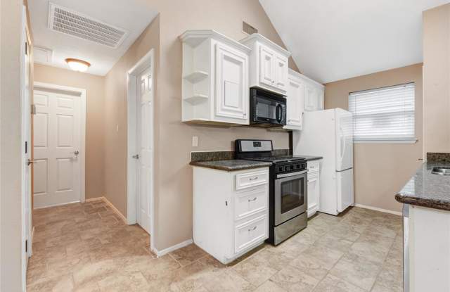17018 Dusty Mill Drive Gallery 4