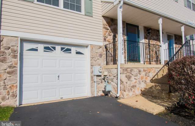 3786 SWETLAND DRIVE Gallery 2