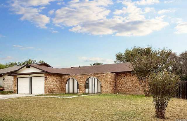 Updated 3-Bedroom Home In NISD Gallery 3