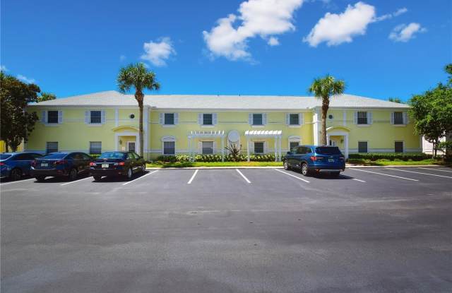 204 POMPANO DRIVE SE - 204 Pompano Drive Southeast, St. Petersburg, FL 33705