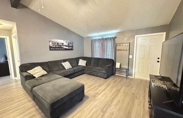 Home close to Casinos and River Gallery 3