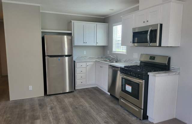 2323 Dogwood St photos photos
