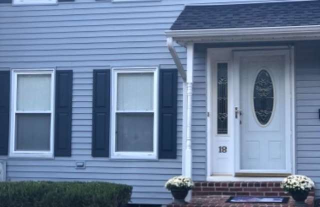18 Warren Common - 18 Warren Common, Cockeysville, MD 21030
